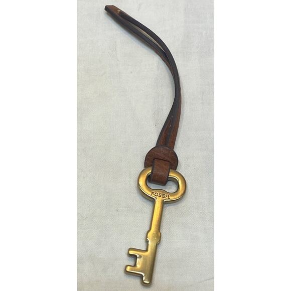 Fossil Brass Key Charm Purse Bag Hang Tag Brown Leather Strap Replacement - Picture 1 of 5